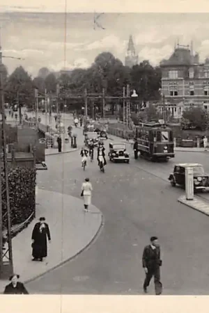 Groningen Heerebrug met tram en auto's 1943 HC51639 Oferta