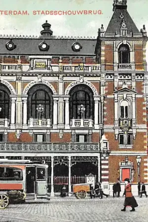 Amsterdam Stadsschouwburg met tram 1910 HC51582 Niska cena
