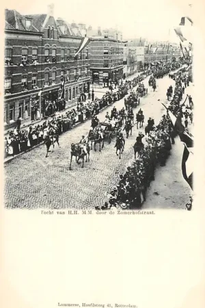 Rabat Rotterdam 1899 Tocht H.H. H.M. Emma en Wilhelmina door de Zomerhofstraat Koningshuis HC51535