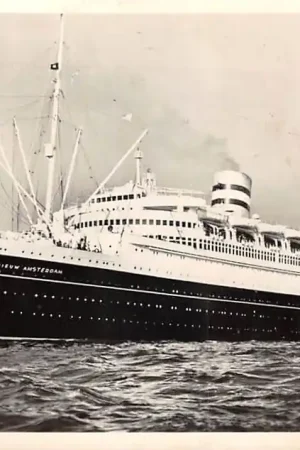 Ostatnia szansa Rotterdam s.s. Nieuw Amsterdam Holland Amerika Lijn Schepen Scheepvaart 1956 HC50679