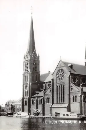 Leidschendam R.K. Kerk H.H. Petrus en Paulus 1964 HC50165 Oferta