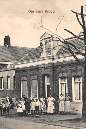 Rotterdam Overschie Openbare School HC49961 Oferta