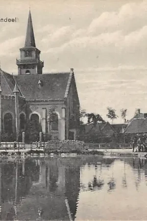 's-Gravendeel Ned. Hervormde KerkHoeksche Waard HC49632 Niska cena