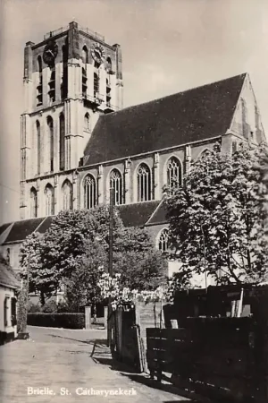 Brielle St. Catharyne kerk 1959 HC49485 Wyprzedaż
