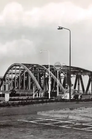 Zutphen IJsselburg SHELL benzinepomp Auto Spoorbrug Spoorwegen HC48931 Zamów teraz