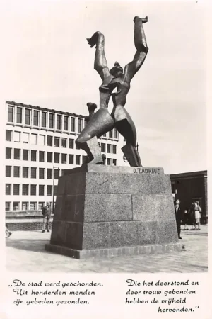 Rotterdam Monument Verwoeste stad 1954 met gedicht Bombardement WO2 1940-1945 HC48740 Szybka dostawa