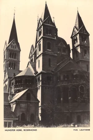 Oryginalny Roermond en omgeving No. 3 Munster Kerk 1947 Fotograaf Hub. Leufkens Limburg HC48675