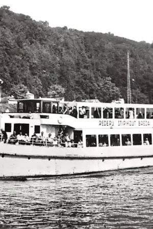 Breda - Maastricht Rederij Chr. van Stiphout m.s. Maasvallei 1966 Schepen Scheepvaart HC48202 Darmowa dostawa