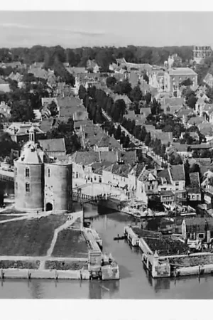 Enkhuizen Ancient lighthouse Drommedaris 1927 KLM Foto 33 27-153 HC1231 Promocja
