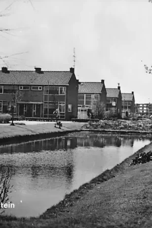Bodegraven Gravestein met auto 1967 HC857 Ostatnia szansa