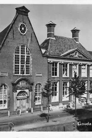 Gouda Oosthaven met Museum en Waalse Kerk 1955 HC744 Zamów teraz