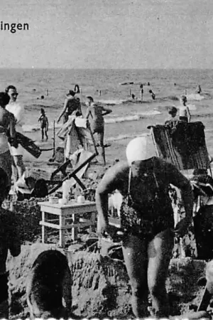 Promocja Scheveningen Groeten uitStrand Politie agent te Paard Badgasten HC380