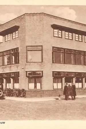 Zamów teraz Bodegraven Beursgebouw auto HC305