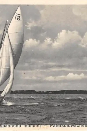 Promocja Paterswolde Paterswoldsemeer Een spannend moment Zeilwedstrijd 1943 HC13710