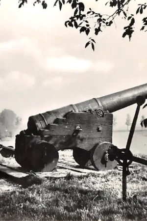 Schokland Middelbuurt Hoogwaterkanon afkomstig uit Blankenheim Flevoland HC37993 Wyprzedaż
