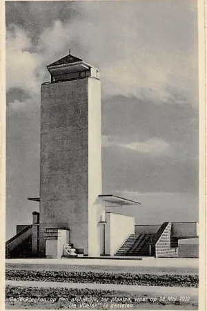 Popularny Den Oever Gedenkteeken op den Afsluitdijk ter plaatse, waar op 28 Mei 1932 De Vlieter is gesloten Wieringen IJsselmeer HC12980