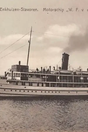 Enkhuizen - Stavoren Stoombootdienst Motorschip W.F. v.d. Wijck in volle zee HC31579 Wyprzedaż