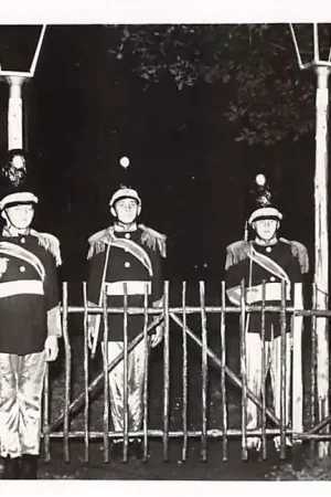 Apeldoorn (2) Apeldoorns Avondsprookje Berg en Bos van Carel Briel 17 Juli \\u2013 26 Aug. \\u2013 \\u201950 HC48680 Premium