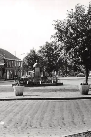 Kup teraz Kerkdriel Mgr. Zwijsenplein 1975 Maasdriel HC47041