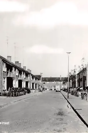 Kerkdriel Pastoor Sprengerstraat Maasdriel Maas Gelderland HC46447 Ekspresowa dostawa