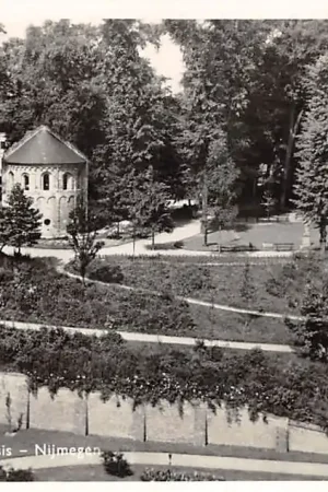 Oryginalny Nijmegen Valkhof met Barbarossa-Absis HC44348