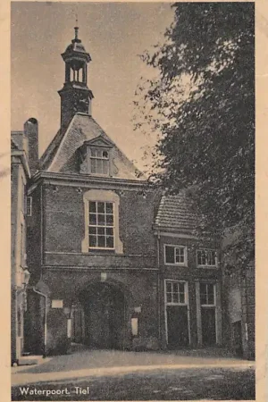 Premium Tiel Waterpoort 1947 HC15982
