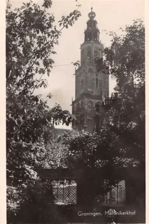 Popularny Groningen Martinikerkhof met toren 1952 HC24190