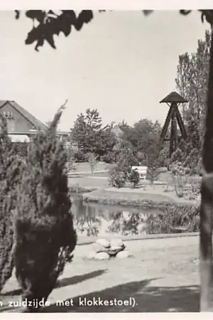 Haren Avondlicht Tuin zuidzijde met klokkenstoel 1946 HC3076 Oferta