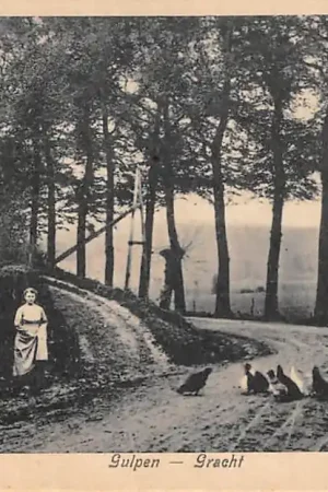 Gulpen Gracht 1921 Dames voeren de vogels Gulpen-Wittem Limburg HC51818 Zwrot pieniędzy