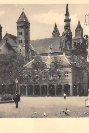 Maastricht St. Servatiuskerk en St. Janskerk HC38962 Niska cena