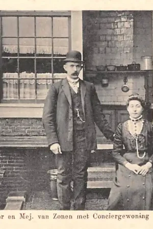 Popularny Haarlem Koudenhorn Kweekschool De Heer en Mej. van Zanen met Conciërgewoning HC30364