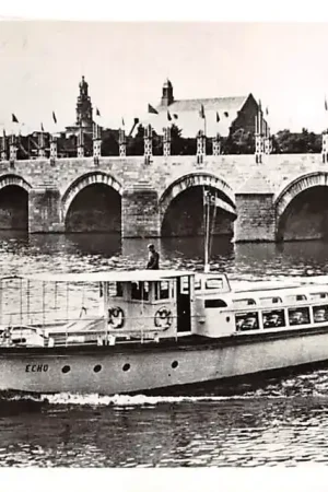 Maastricht Rondvaartboot Luxe Sneljacht Echo op de Maas HC18386 Oferta