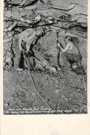 Kup teraz Lutterade Staatsmijn Maurits Het werken met afboorhamer op 455 meter diepte Sittard Geleen HC5645