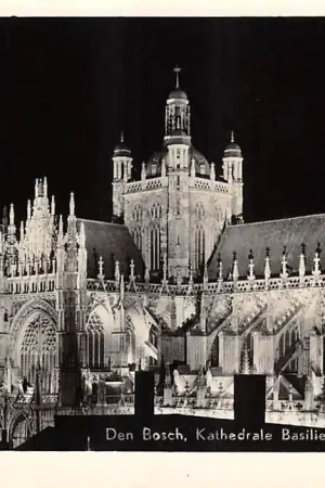 's-Hertogenbosch Den Bosch Kathedrale Basiliek St. Jan in floodlight 1955 HC52567 Zwrot pieniędzy