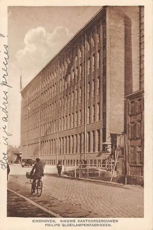 Eindhoven Nieuwe kantoorgebouwen Philips Gloeilampfabrieken 1919 HC47425 Nowość