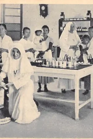 Oryginalny Nederlands-Indië Missie der Zusters v.h. Gezelschap van J.M.J. Moederhuis Mariënburg 's-Hertogenbosch Indonesia Indonesië Azië HC39616