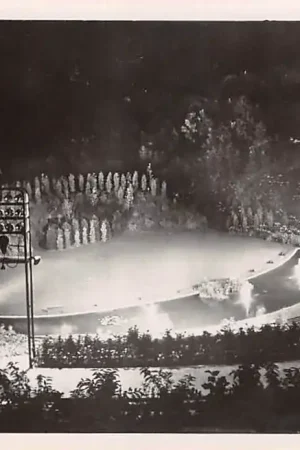 Bloemendaal Openlucht theater in de avond 1949 HC56959 Premium