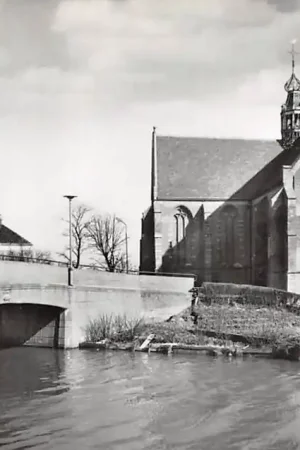 Darmowa dostawa Oosthuizen en Hobrede Monumentaal Kerkgebouw 1968 HC53247