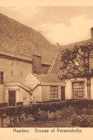 Premium Haarlem Vrouwe 0f Verwers hofje HC52064