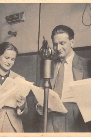 Zamów teraz Hilversum Studio V.A.R.A. Voor de kinderen Hetty Beck Eva Janssen Ary van Nierop en Rolien Numan tijdens een woensdagmiddaguitzending HC39855