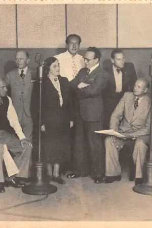 Hilversum Studio Het V.A.R.A. toneel in actie Jan Lemaire Huib Orizand Pite te Nuyl Adolf Bouwmeester Hetty Beck enz. HC39852 Oferta