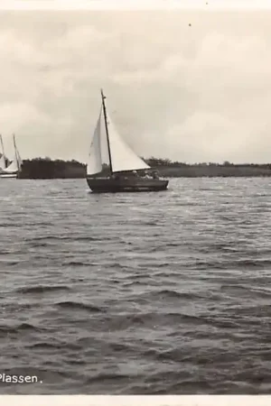 Loosdrecht Loosdrechtsche Plassen met zeilschepen 1932 Hilversum HC39001 Tylko dziś