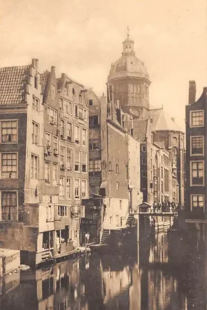 Popularny Amsterdam O.Z. Voorburgwal HC37526