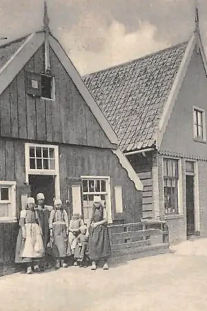 Ostatnia szansa Marken 1905 HC33377