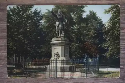 Zwrot pieniędzy Rotterdam Delftshaven standbeeld Piet Hein