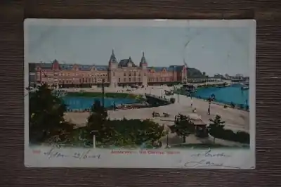 Amsterdam Het centraal station Popularny