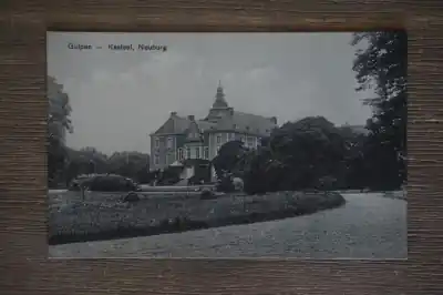Oryginalny Gulpen Kasteel Neubrug