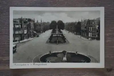 Kup teraz 's-Hertogenbosch Stationsplein