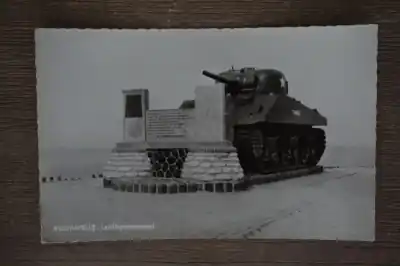 Popularny Westkapelle Ladingsmonument