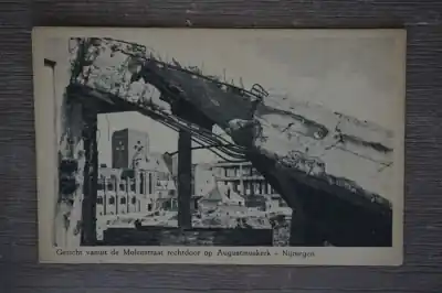 Nijmegen Gezicht vanuit de Molenstraat rechtdoor op Augustinuskerk Zwrot pieniędzy